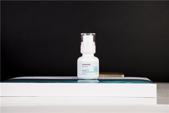 時(shí)光修護(hù)水1.jpg 時(shí)光修護(hù)水1.jpg